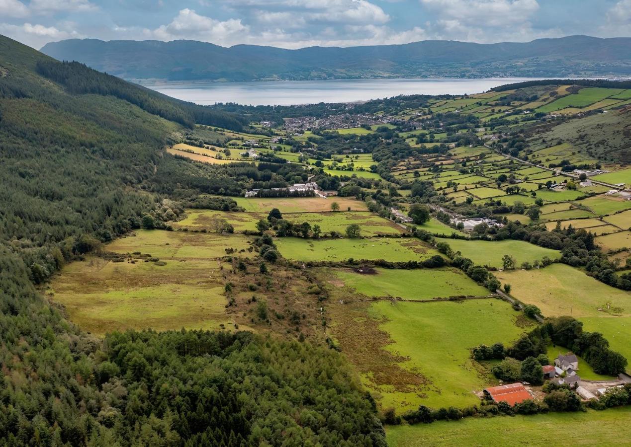 Rostrevor Valley Caravans With Private Hot Tub Exteriör bild